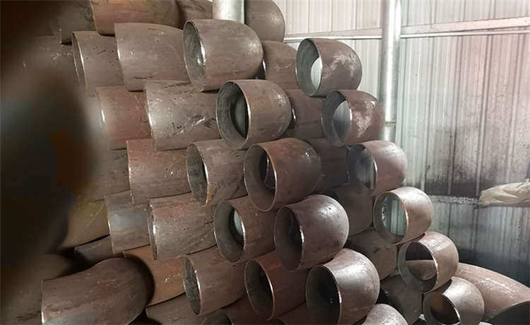 輸水防腐螺旋管廠家，鋼材場走水螺旋管，1620mm螺旋管，800-1000-1200mm鋼立柱