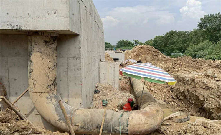 鋼材場(chǎng)鍍鋅板管，貴港610鋼立柱，1720mm螺旋鋼管，埋地螺旋焊管廠家