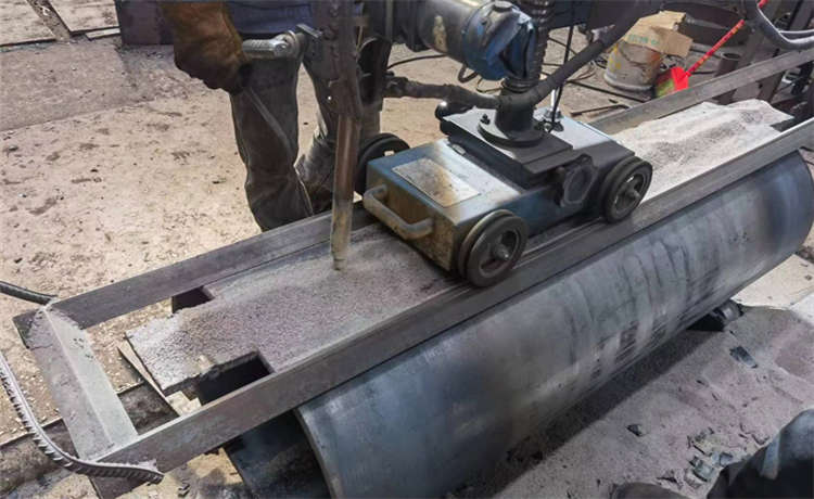 鋼材場打樁螺旋管，清遠dn400mm螺旋管，鋼鐵世界2300mm螺旋鋼管，鋼材場打樁螺旋鋼管