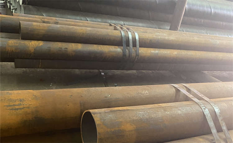 鋼材場(chǎng)800mm螺旋焊管，1920mm螺旋焊管，700mm螺旋鋼管，dn2400mm螺旋管